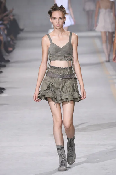 Look 5
